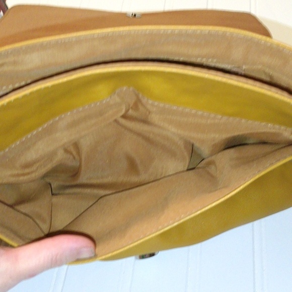Relic mustard yellow messenger bag - Picture 12 of 13